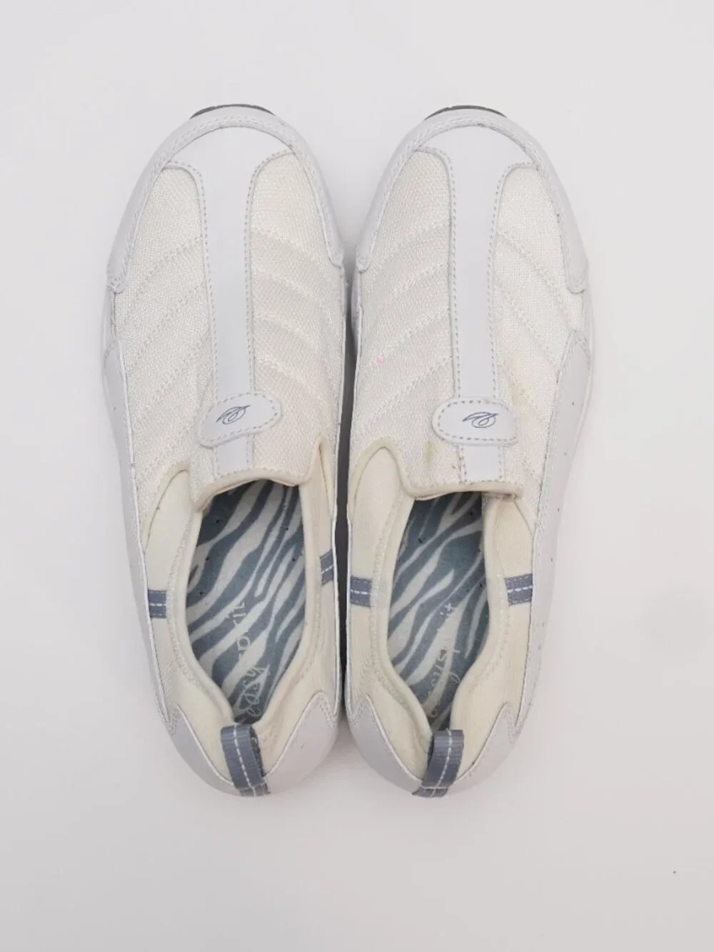 Easy Spirit women's slip-on sneakers, model, white color, size 10, lightweight.